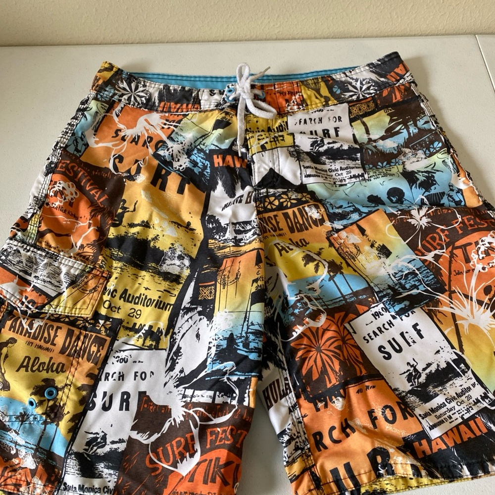 OP Orange and Blue Board Shorts with Urban Tropical Design Sz 34 (G5)